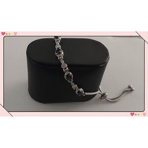 Beautiful 4.0 Ct. Natural Thai Midnight Sappnire Gemstone Station Bolo Bracelet